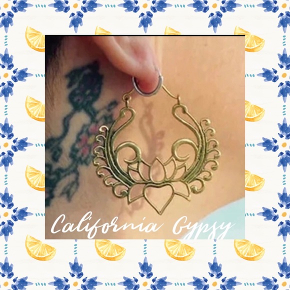 Mandala Lotus Antique Gold Boho Earrings - Picture 3 of 7